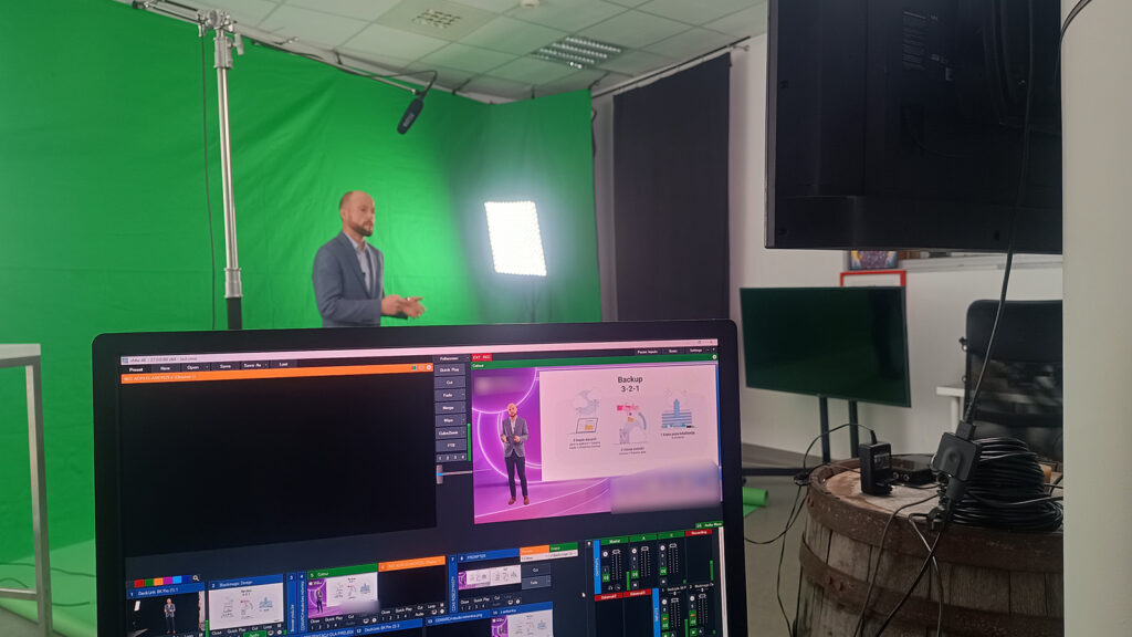 Studio podczas realizacji z greenscreenem